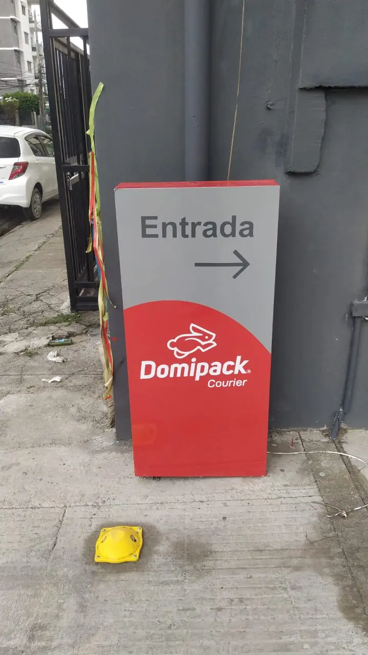 Fachadas, Letreros, Vallas y Monolitos