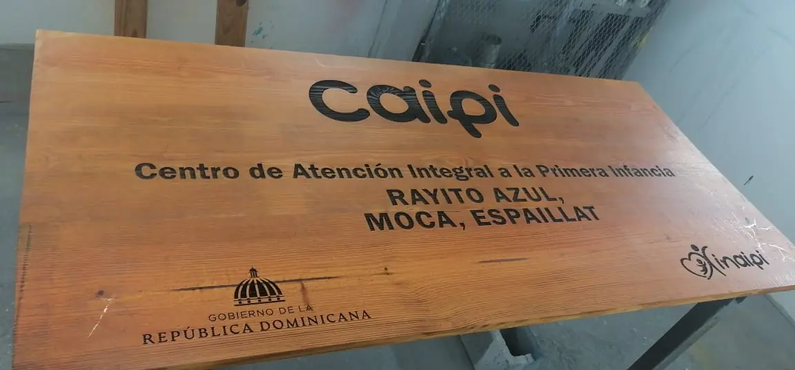 Fachadas, Letreros, Vallas y Monolitos - 2